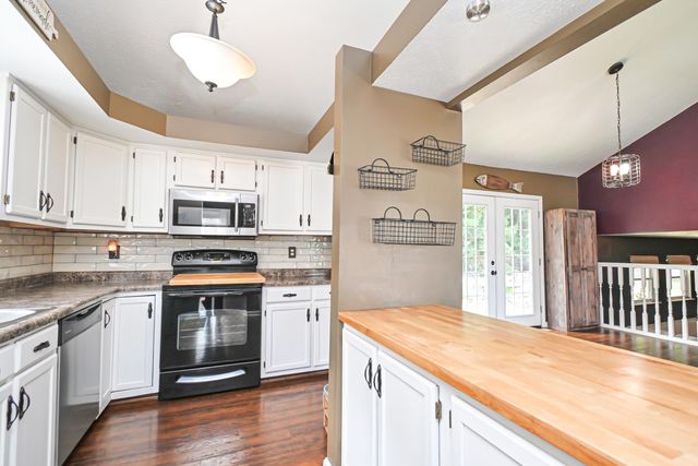 7357 Ironwood Way, Burlington, KY 41005