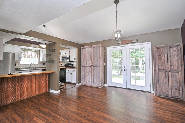 7357 Ironwood Way, Burlington, KY 41005