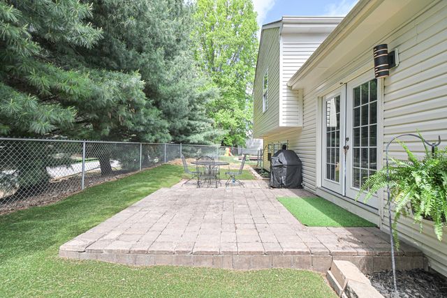 7357 Ironwood Way, Burlington, KY 41005
