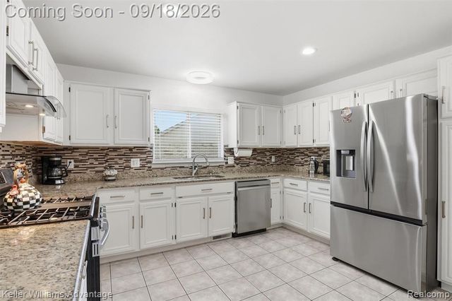 21019 Birchwood Lane, Macomb, MI 48044