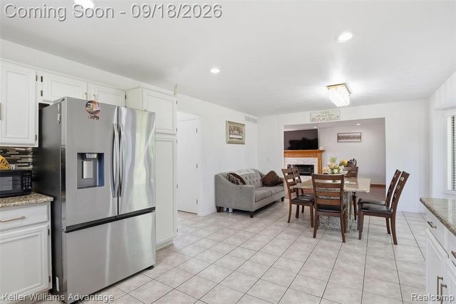 21019 Birchwood Lane, Macomb, MI 48044