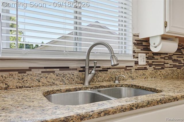 21019 Birchwood Lane, Macomb, MI 48044