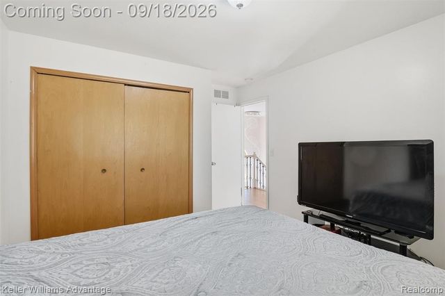 21019 Birchwood Lane, Macomb, MI 48044