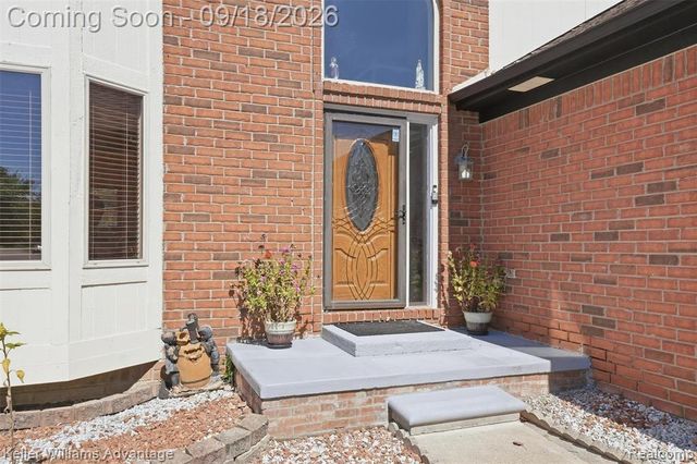 21019 Birchwood Lane, Macomb, MI 48044