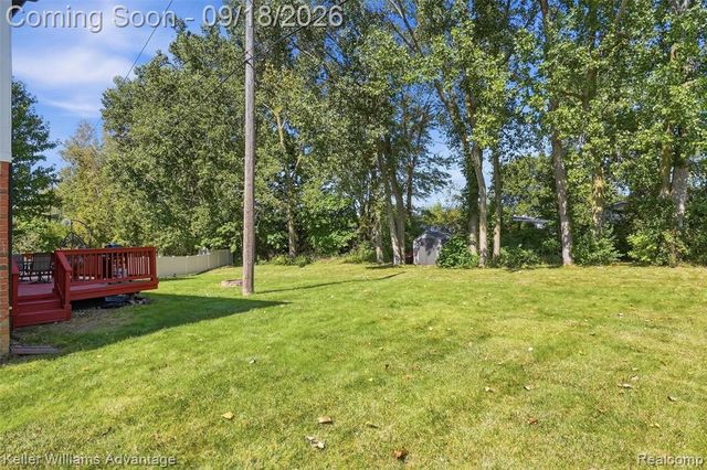 21019 Birchwood Lane, Macomb, MI 48044