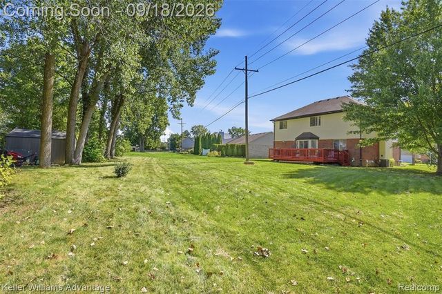 21019 Birchwood Lane, Macomb, MI 48044