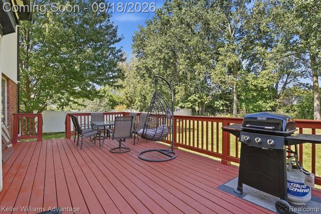 21019 Birchwood Lane, Macomb, MI 48044