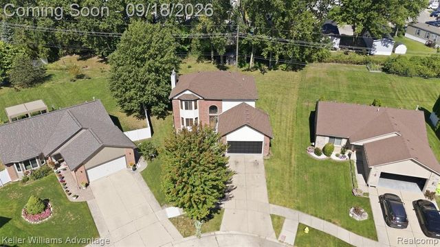 21019 Birchwood Lane, Macomb, MI 48044