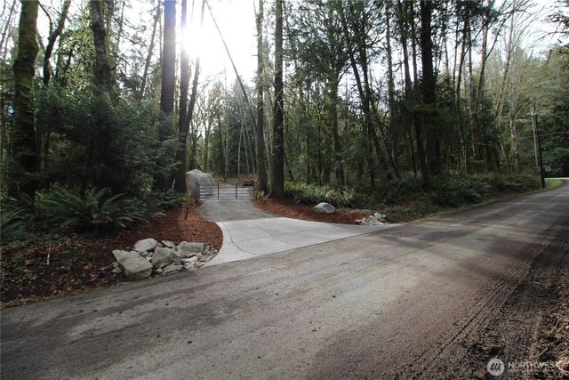 6509 NE Sid Price Road, Poulsbo, WA 98370