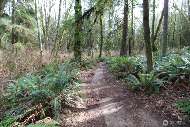 6509 NE Sid Price Road, Poulsbo, WA 98370