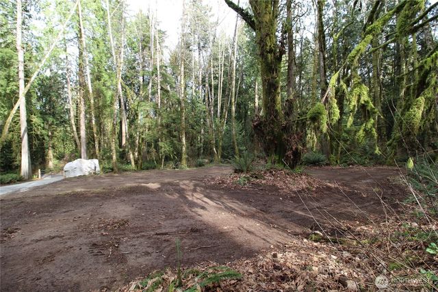 6509 NE Sid Price Road, Poulsbo, WA 98370