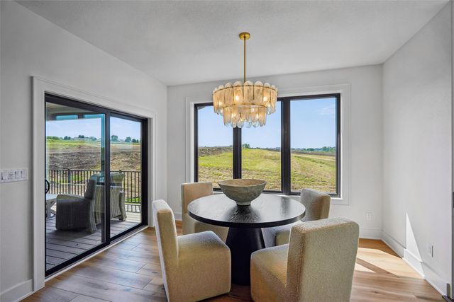 306 Emmett Court, Norwalk, IA 50211