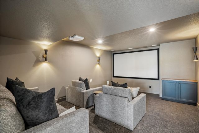 306 Emmett Court, Norwalk, IA 50211