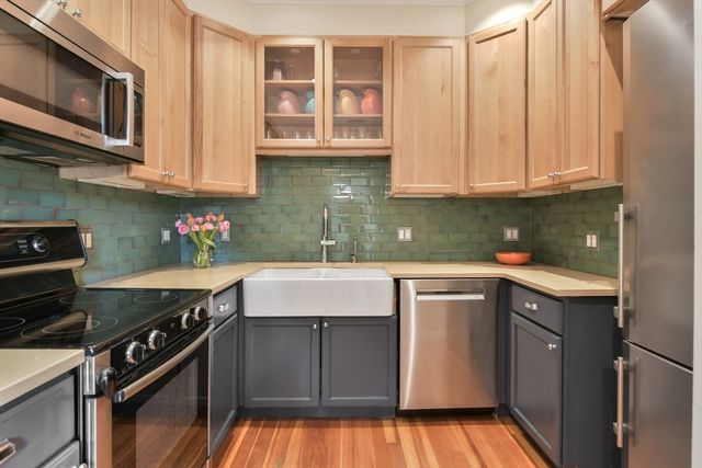 285 Clarendon St 3, Boston, MA 02116