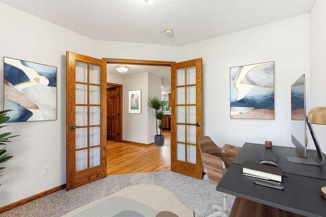 9918 Kiwi Avenue N, Brooklyn Park, MN 55443