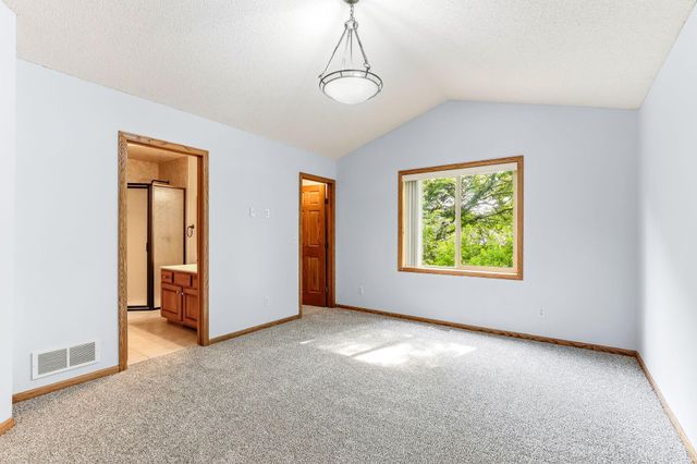 9918 Kiwi Avenue N, Brooklyn Park, MN 55443