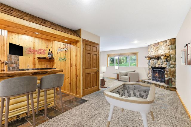 9918 Kiwi Avenue N, Brooklyn Park, MN 55443