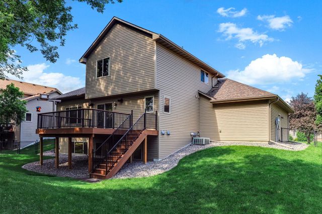 9918 Kiwi Avenue N, Brooklyn Park, MN 55443