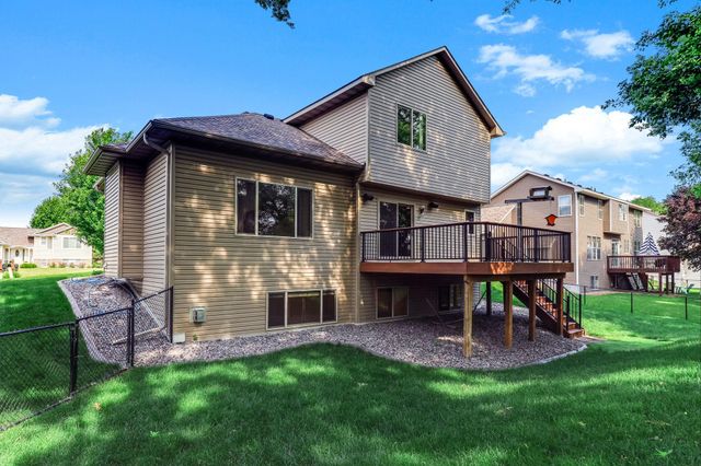 9918 Kiwi Avenue N, Brooklyn Park, MN 55443