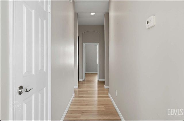 6702 Aretino Way, Bakersfield, CA 93306