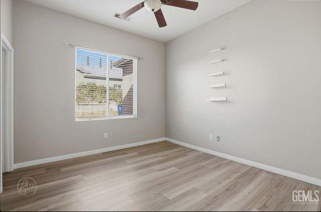 6702 Aretino Way, Bakersfield, CA 93306