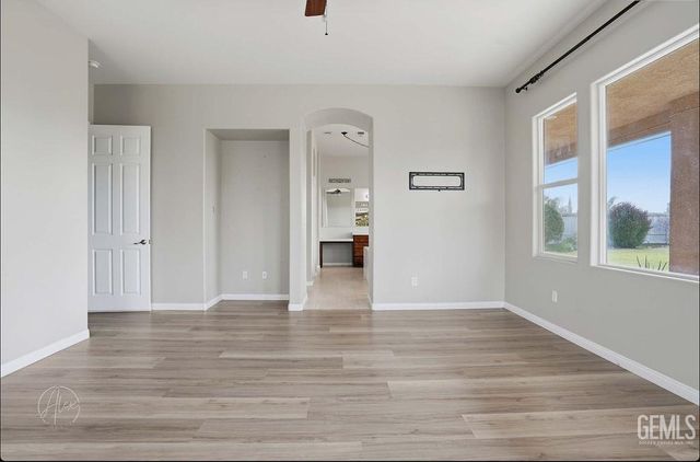 6702 Aretino Way, Bakersfield, CA 93306