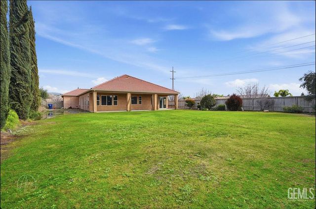 6702 Aretino Way, Bakersfield, CA 93306