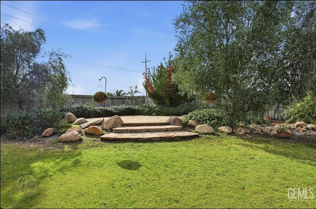 6702 Aretino Way, Bakersfield, CA 93306