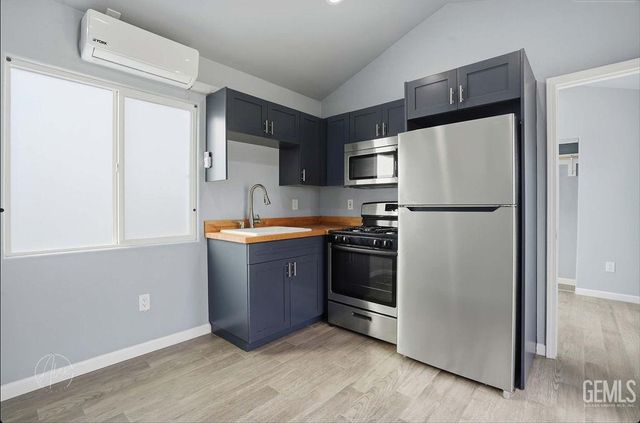 6702 Aretino Way, Bakersfield, CA 93306