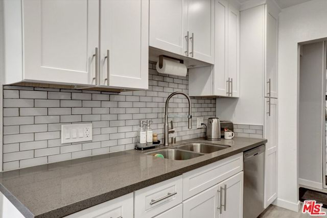 7300 Franklin Avenue 346, Los Angeles, CA 90046