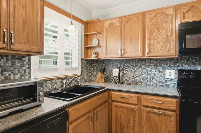 2440 WORLD PARKWAY BOULEVARD 34, Clearwater, FL 33763