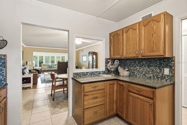2440 WORLD PARKWAY BOULEVARD 34, Clearwater, FL 33763
