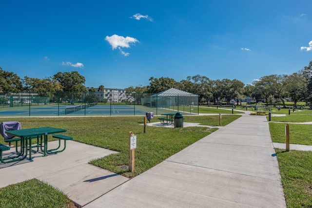 2440 WORLD PARKWAY BOULEVARD 34, Clearwater, FL 33763