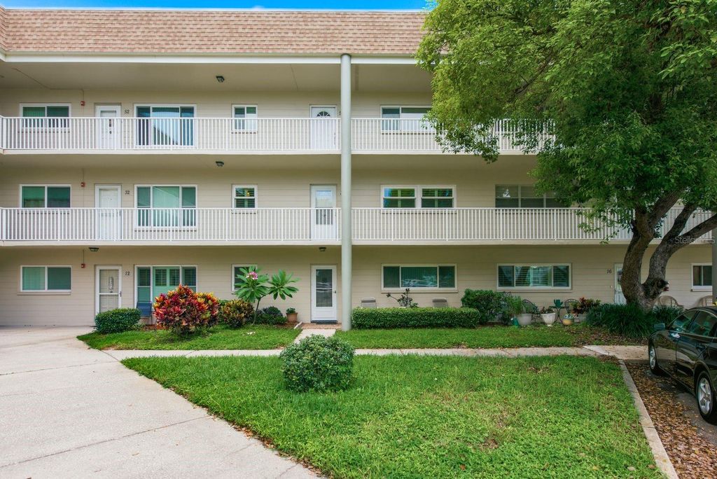 2440 WORLD PARKWAY BOULEVARD 34, Clearwater, FL 33763