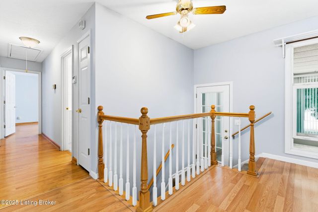 349 Hillcreek Rd, Shepherdsville, KY 40165