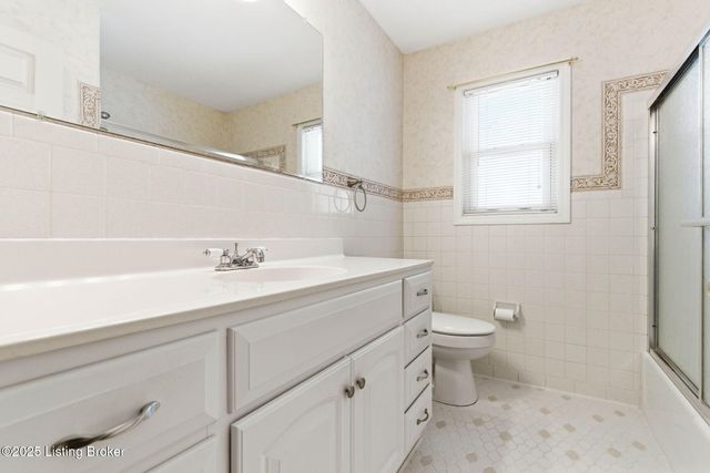 349 Hillcreek Rd, Shepherdsville, KY 40165