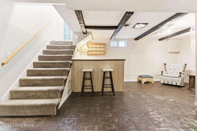 349 Hillcreek Rd, Shepherdsville, KY 40165