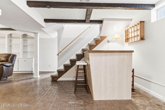 349 Hillcreek Rd, Shepherdsville, KY 40165