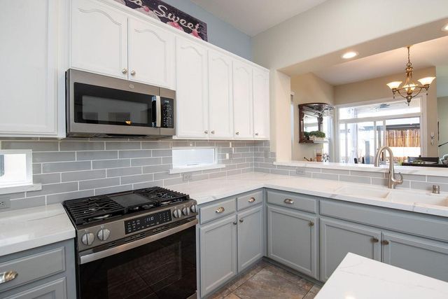 1981 Schaffhausen St, Manteca, CA 95337