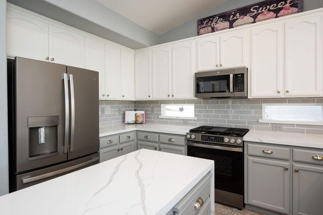 1981 Schaffhausen St, Manteca, CA 95337