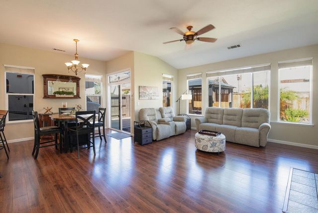 1981 Schaffhausen St, Manteca, CA 95337