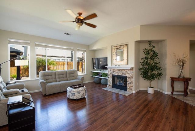 1981 Schaffhausen St, Manteca, CA 95337