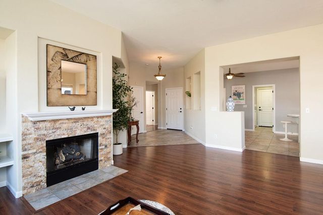 1981 Schaffhausen St, Manteca, CA 95337