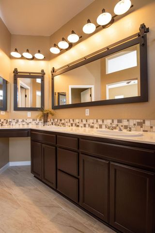 1981 Schaffhausen St, Manteca, CA 95337