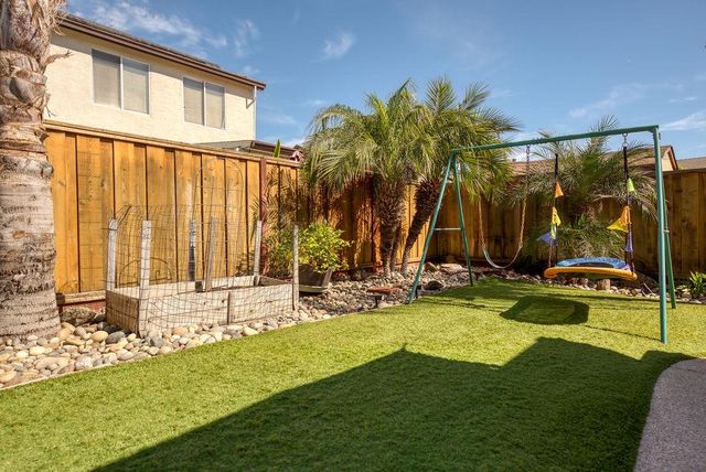 1981 Schaffhausen St, Manteca, CA 95337