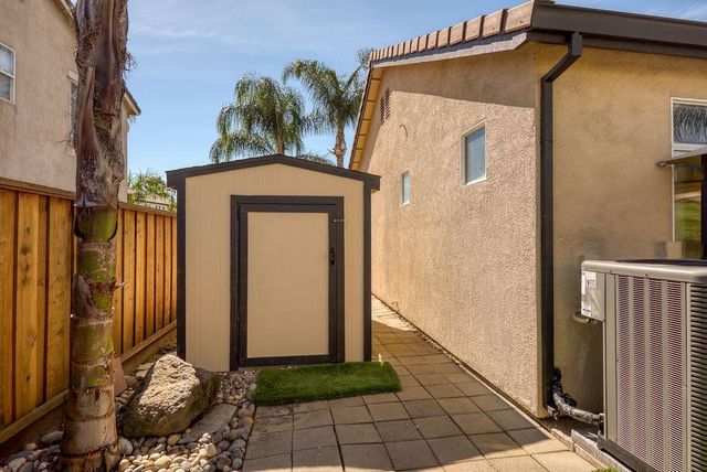 1981 Schaffhausen St, Manteca, CA 95337