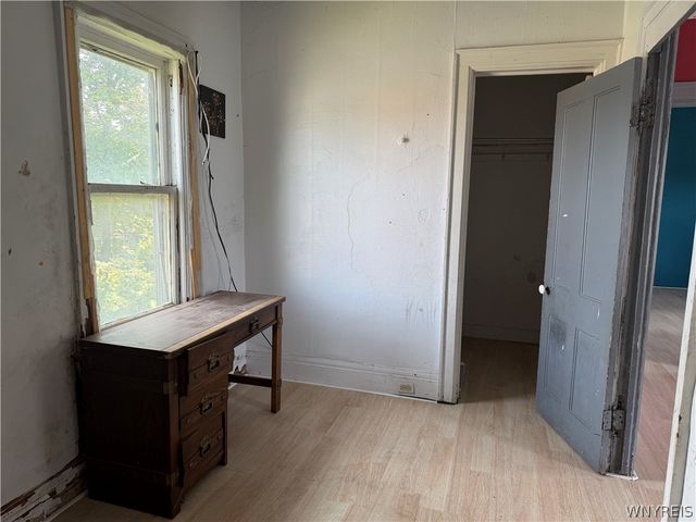 27 Cayuga Street, Buffalo, NY 14211