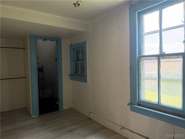 27 Cayuga Street, Buffalo, NY 14211