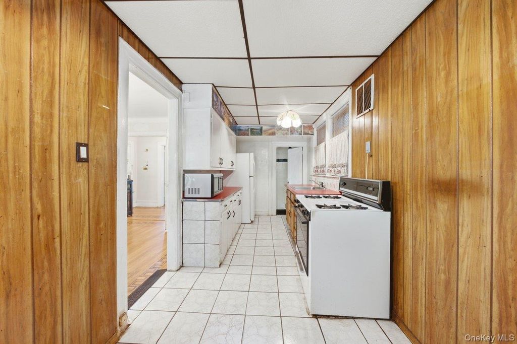 5633 Post Road, Bronx, NY 10471 — photo 5