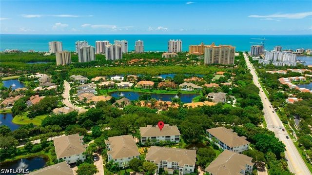 831 Sailaway LN 202, Naples, FL 34108